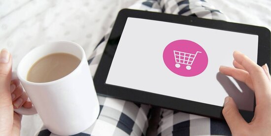 Von Kleidern bis zur Dekoration: Wie Online-Shopping die Hochzeitsplanung vereinfacht