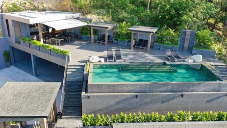 Luxus-Apartments Ocean Rock Kalim Phuket Thailand - Pool- und Partybereich