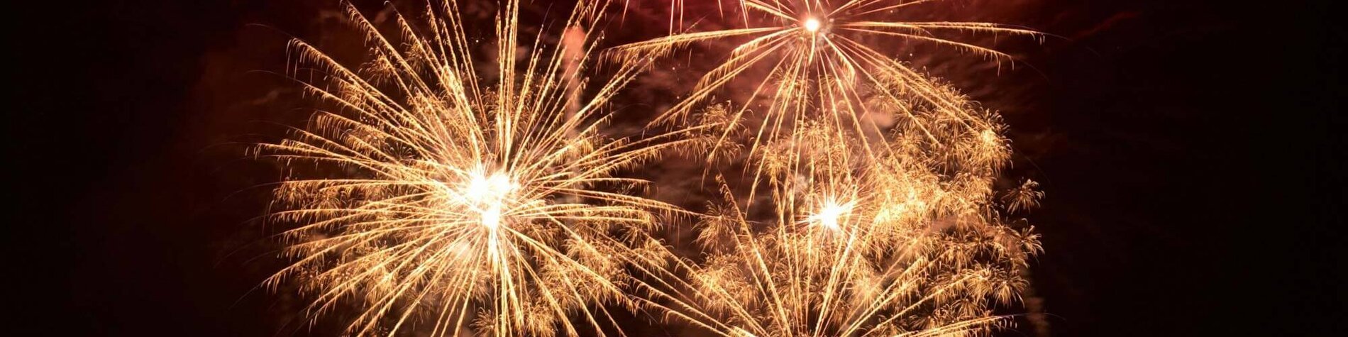 Feuerwerk Feuerwerk auf der Hochzeit